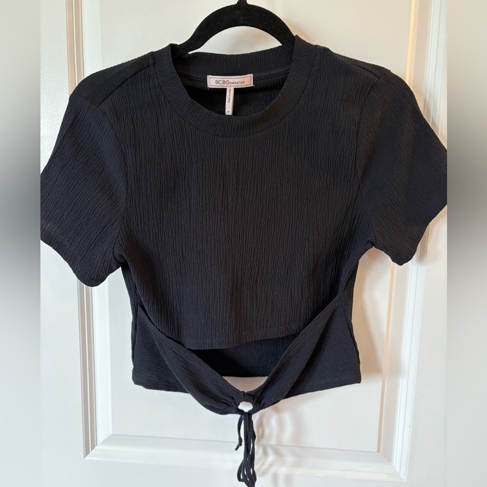 BCBGeneration Black Tie-Front Crop Top